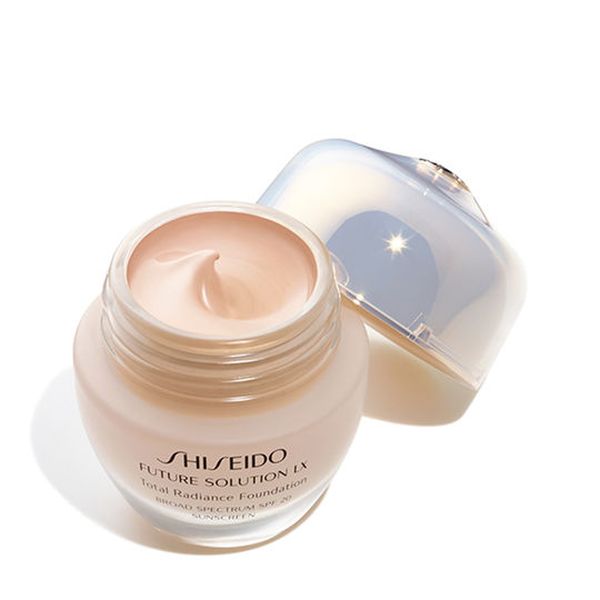 Shiseido Future Solution LX Total Radiance Foundation SPF20 30ml Rose 2